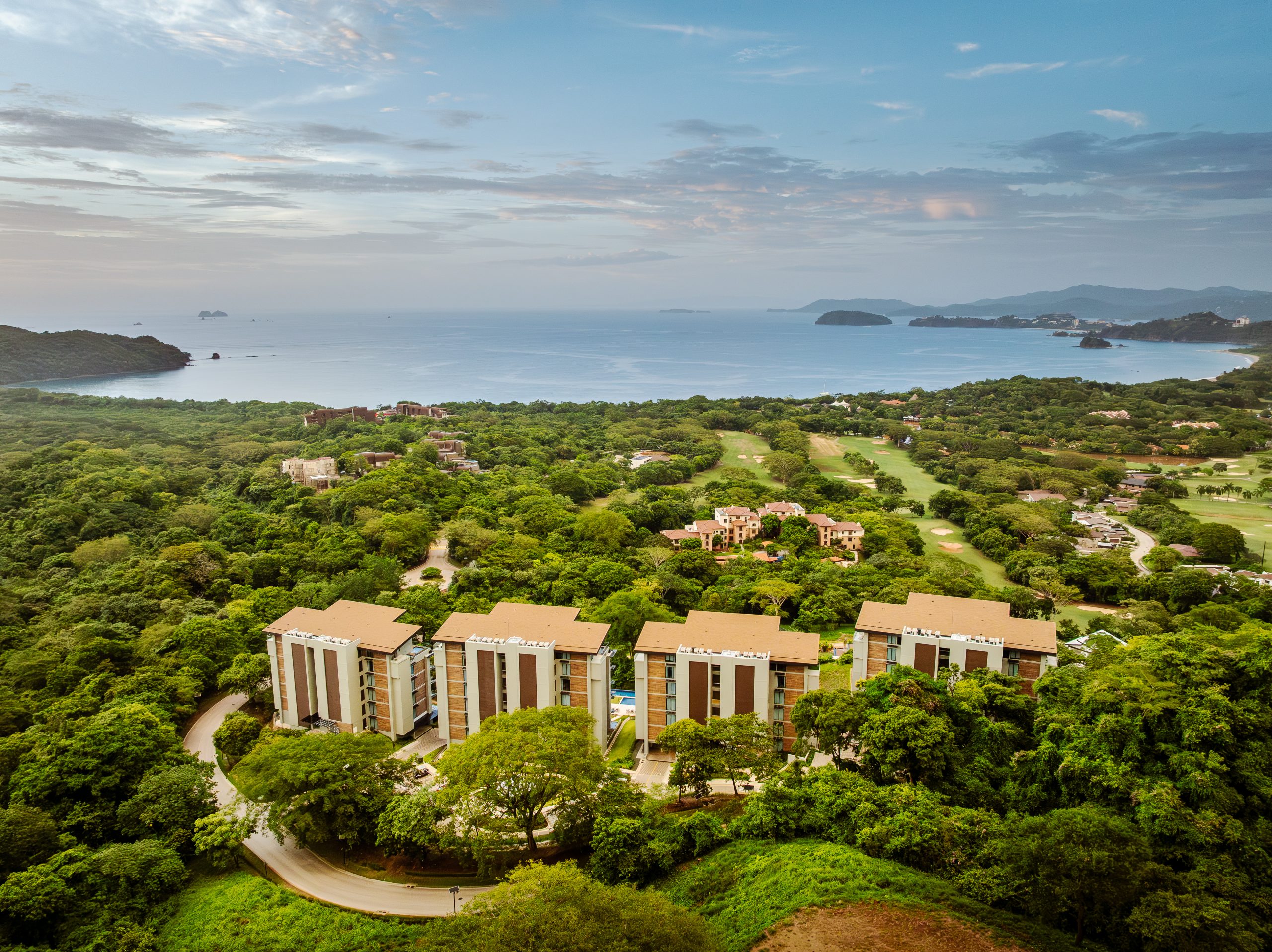 Solaris-Conchal-Condominium-Overlooking-the-Pacific-in-Costa-Rica