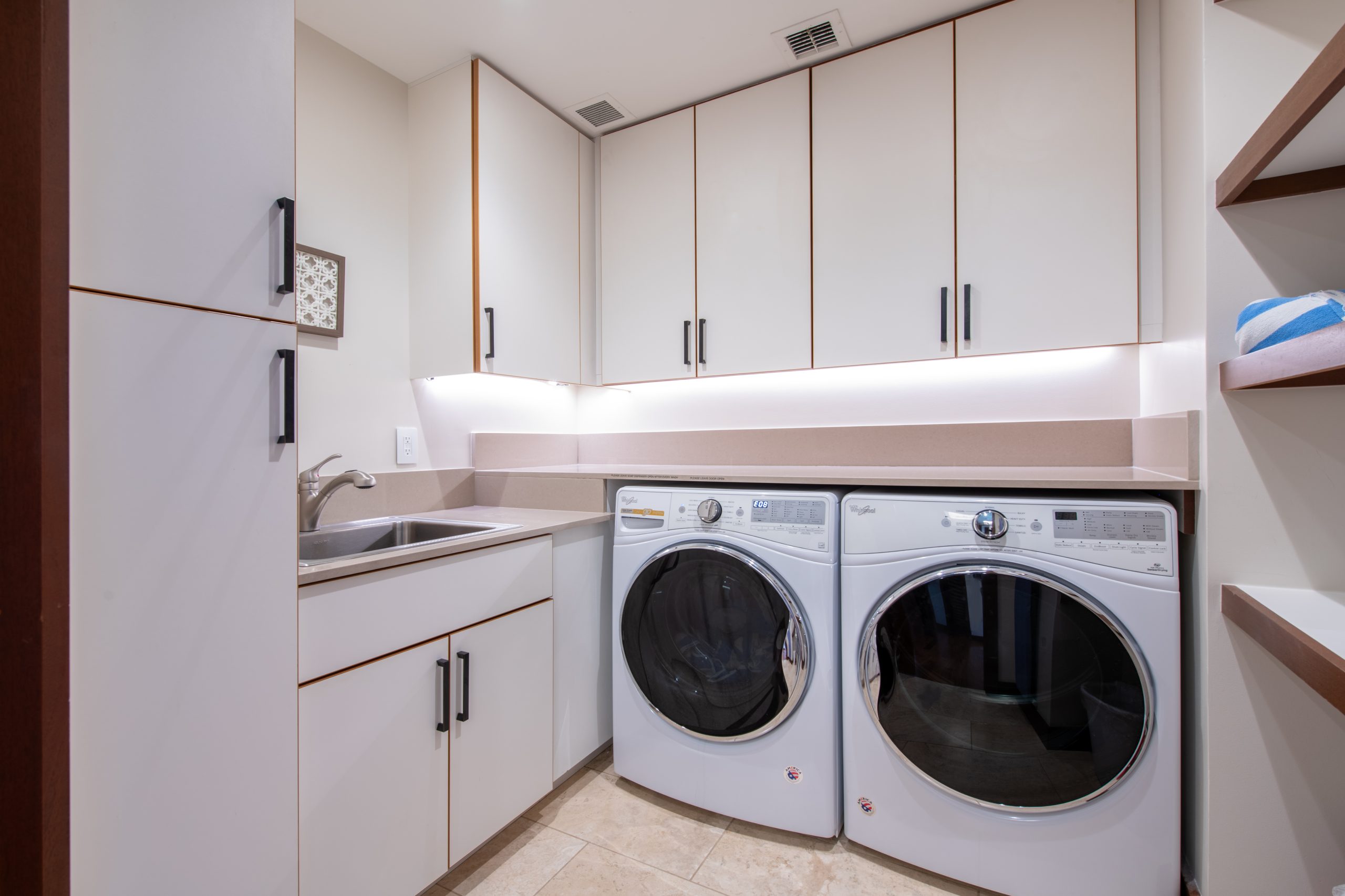 Mauna Lani Villa Luxury Laundry Area