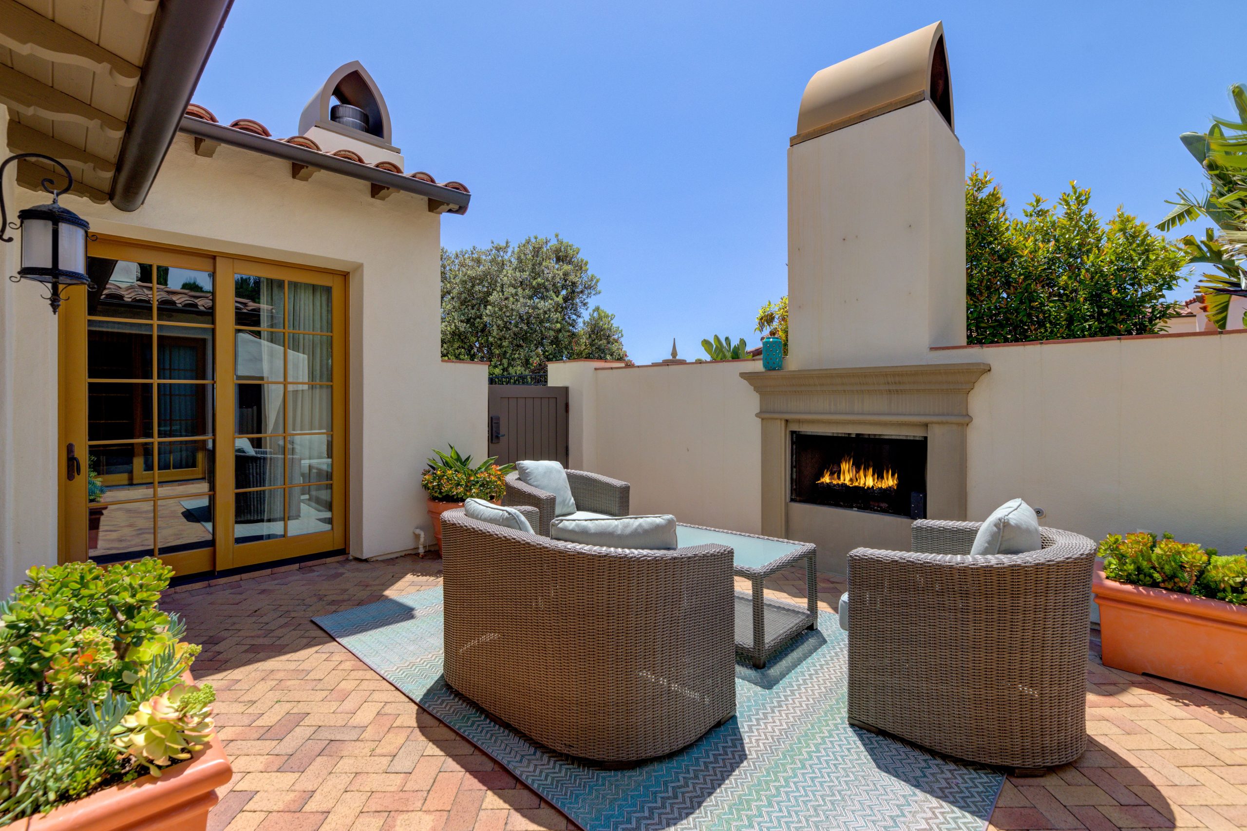 Terranea Resort villa outdoor patio with fireplace