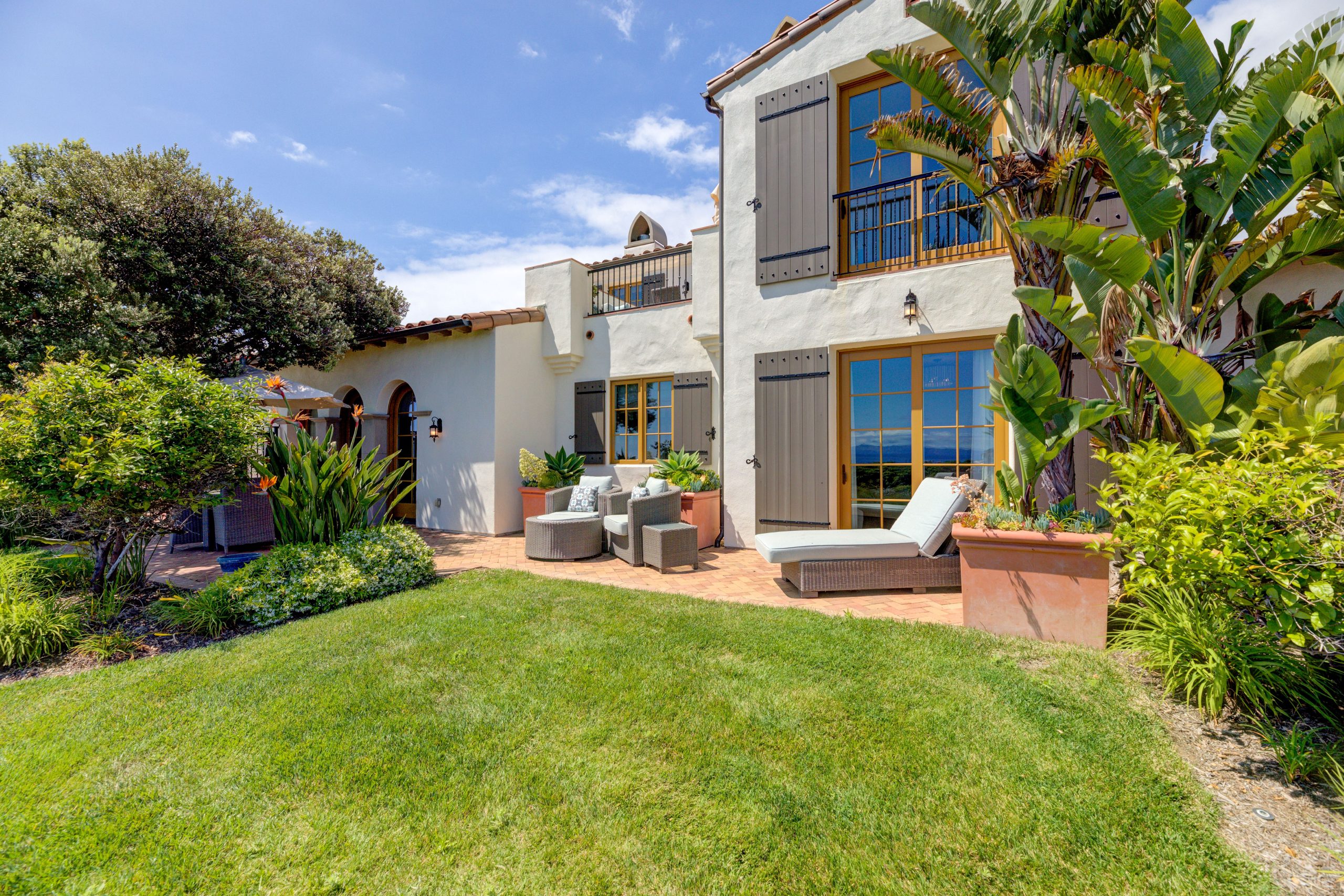Mediterranean‑style exterior of Terranea Resort villa overlooking the Pacific Ocean