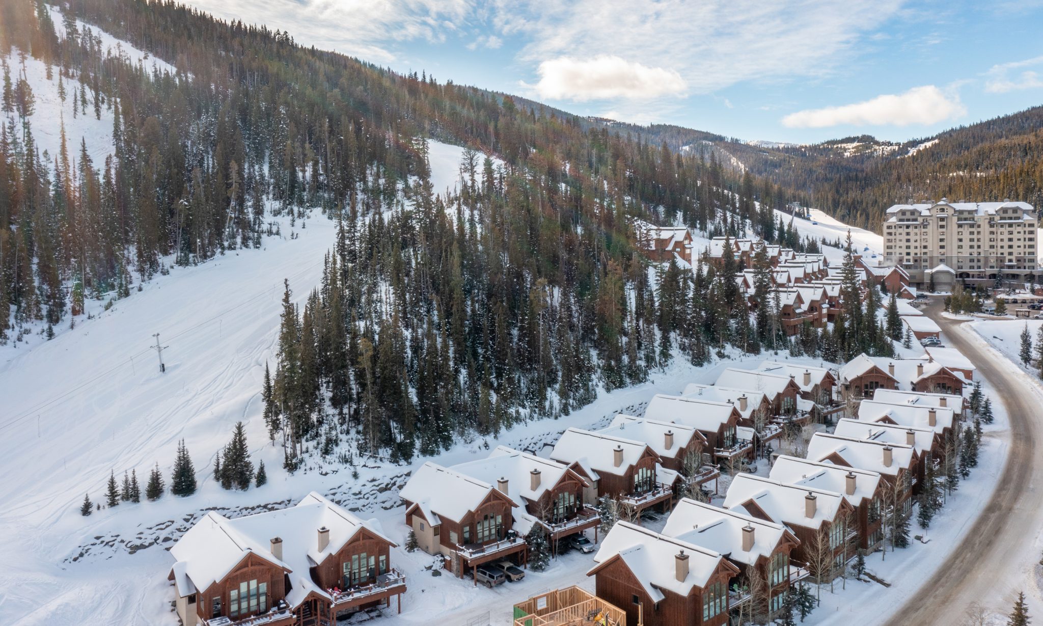 Curated visual reference: Luxury Ski In Ski Out Mountain Home In Big Sky Photo Inspiration